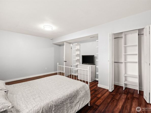 19234 121st Place SE, Kent WA 98031