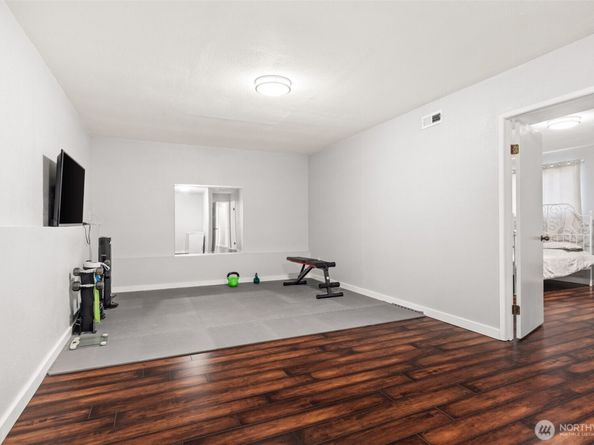 19234 121st Place SE, Kent WA 98031