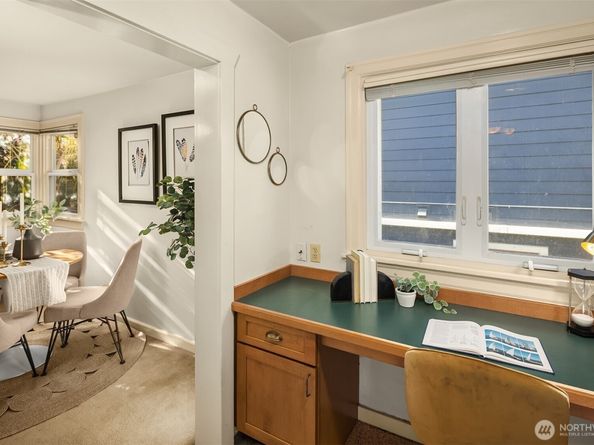 548 NE 102nd Street, Seattle WA 98125