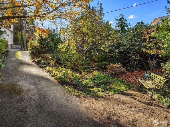 548 NE 102nd Street, Seattle WA 98125