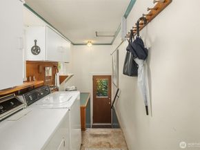 548 NE 102nd Street, Seattle WA 98125