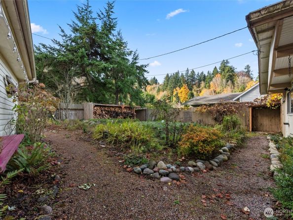 13277 Shoreline Drive SE, Olalla WA 98359