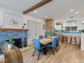 5822 E Green Lake Way N, Seattle WA 98103