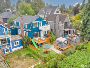 5822 E Green Lake Way N, Seattle WA 98103