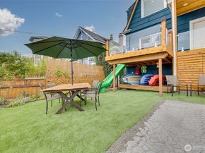 5822 E Green Lake Way N, Seattle WA 98103