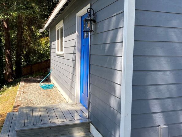 210 S 173rd Place 1, Burien WA 98148