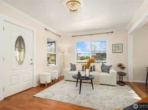 151 77th Street N, Seattle WA 98103