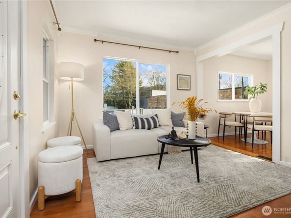 151 77th Street N, Seattle WA 98103