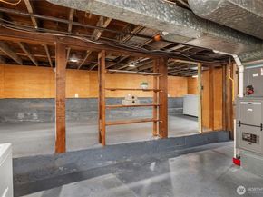 151 77th Street N, Seattle WA 98103