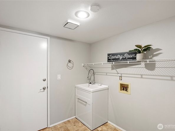 6559 Gleneagle Avenue SW, Port Orchard WA 98367