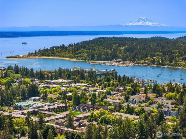 230 Canopy Path NW, Bainbridge Island WA 98110