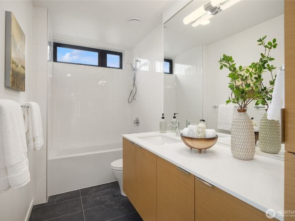 230 Canopy Path NW, Bainbridge Island WA 98110