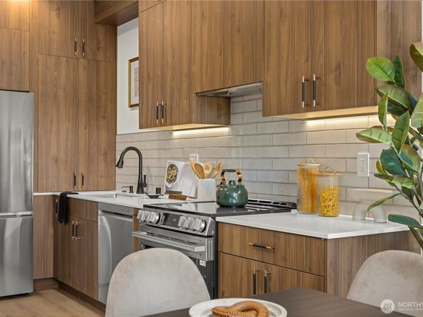 361 NW 76th Street, Seattle WA 98117