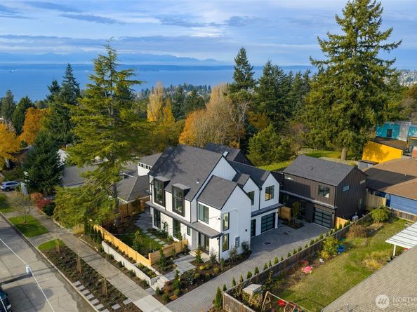 3612 B SW Othello, Seattle WA 98126