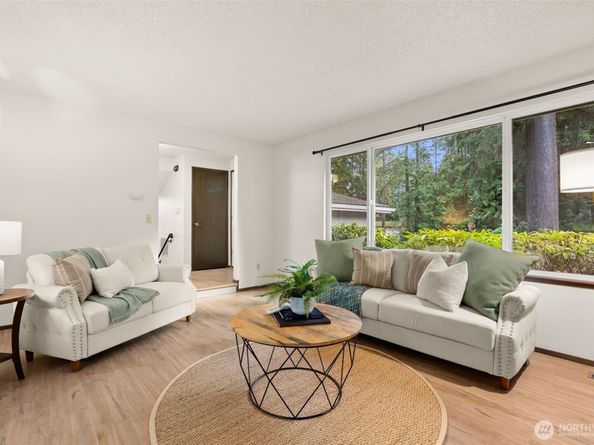 4600 NW 82nd Street, Silverdale WA 98383