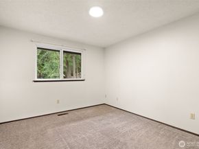 4600 NW 82nd Street, Silverdale WA 98383