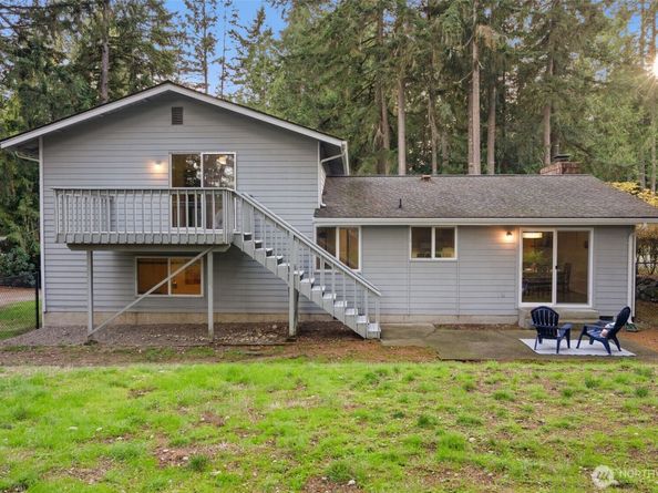 4600 NW 82nd Street, Silverdale WA 98383