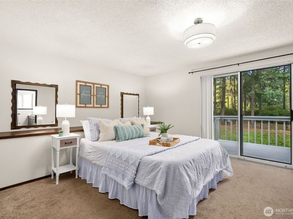 4600 NW 82nd Street, Silverdale WA 98383