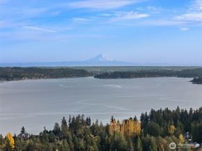 4600 NW 82nd Street, Silverdale WA 98383