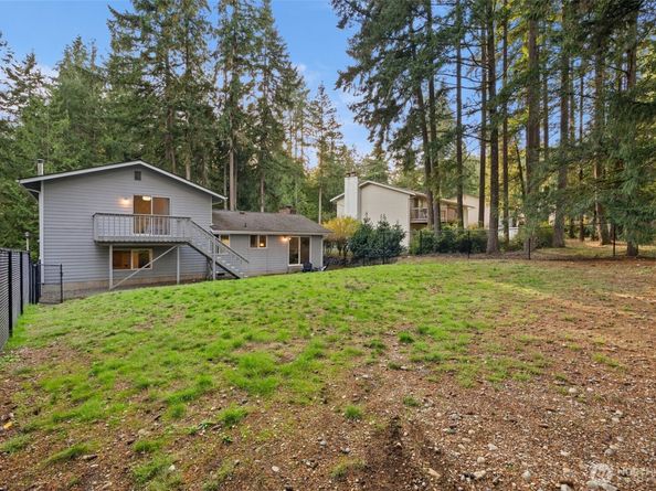 4600 NW 82nd Street, Silverdale WA 98383