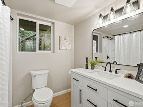 20630 NE 150th Street, Woodinville WA 98077