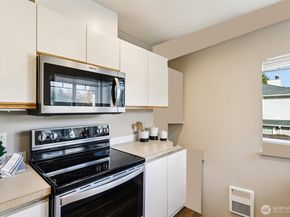 23331 59th Place S 164, Kent WA 98032