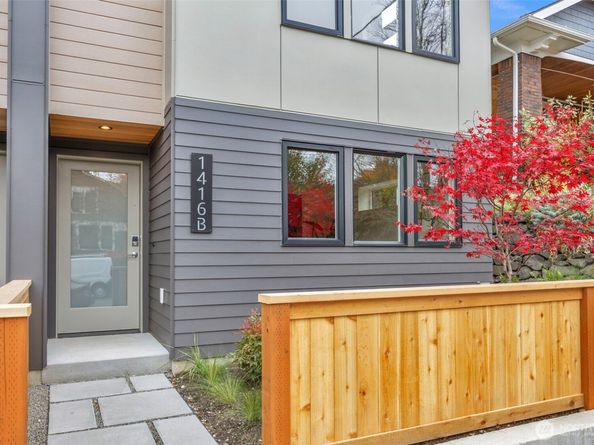 1416 N 47th Street B, Seattle WA 98103