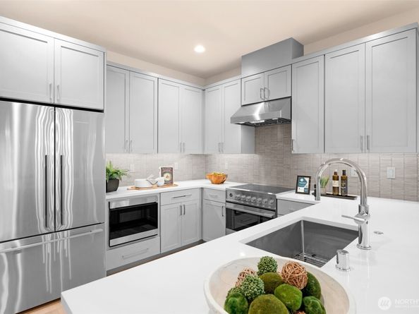 1416 N 47th Street B, Seattle WA 98103