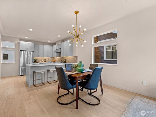 1416 N 47th Street B, Seattle WA 98103