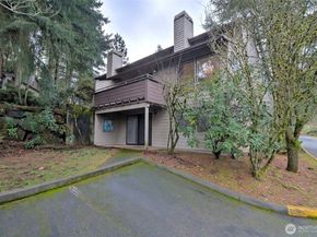 15120 Sunwood Boulevard OO11, Seattle WA 98188