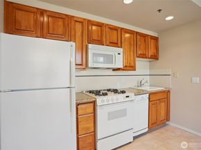 2801 1st Avenue 615, Seattle WA 98121