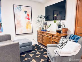 2247 14th Avenue W, Seattle WA 98119