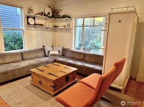 2247 14th Avenue W, Seattle WA 98119