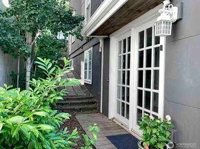 2247 14th Avenue W, Seattle WA 98119