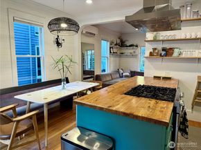 2247 14th Avenue W, Seattle WA 98119