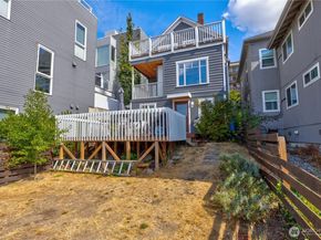 2247 14th Avenue W, Seattle WA 98119