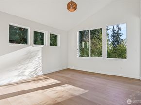 13748 Stone Avenue N, Seattle WA 98133