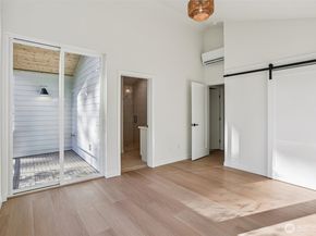 13748 Stone Avenue N, Seattle WA 98133