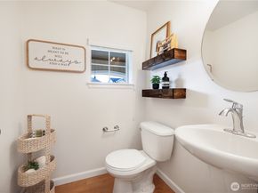 7648 NE 195th Street, Kenmore WA 98028