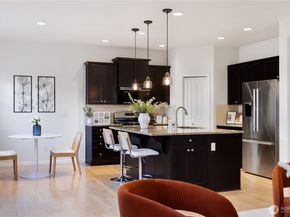 7648 NE 195th Street, Kenmore WA 98028