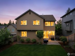721 Lingering Pine Drive NW, Issaquah WA 98027