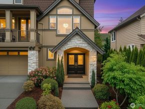 721 Lingering Pine Drive NW, Issaquah WA 98027