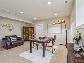 721 Lingering Pine Drive NW, Issaquah WA 98027