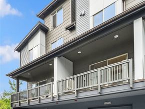 1910 Riva Lane NW, Issaquah WA 98027