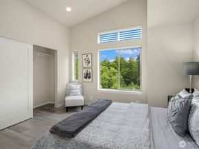 1910 Riva Lane NW, Issaquah WA 98027