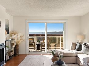 10203 47th Avenue SW C5, Seattle WA 98146