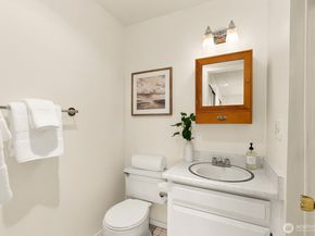 10203 47th Avenue SW C5, Seattle WA 98146