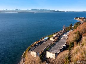 10203 47th Avenue SW C5, Seattle WA 98146