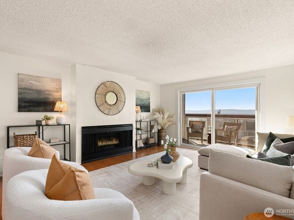 10203 47th Avenue SW C5, Seattle WA 98146