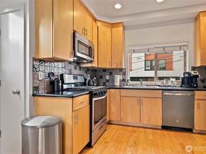 116 13th Avenue, Seattle WA 98122